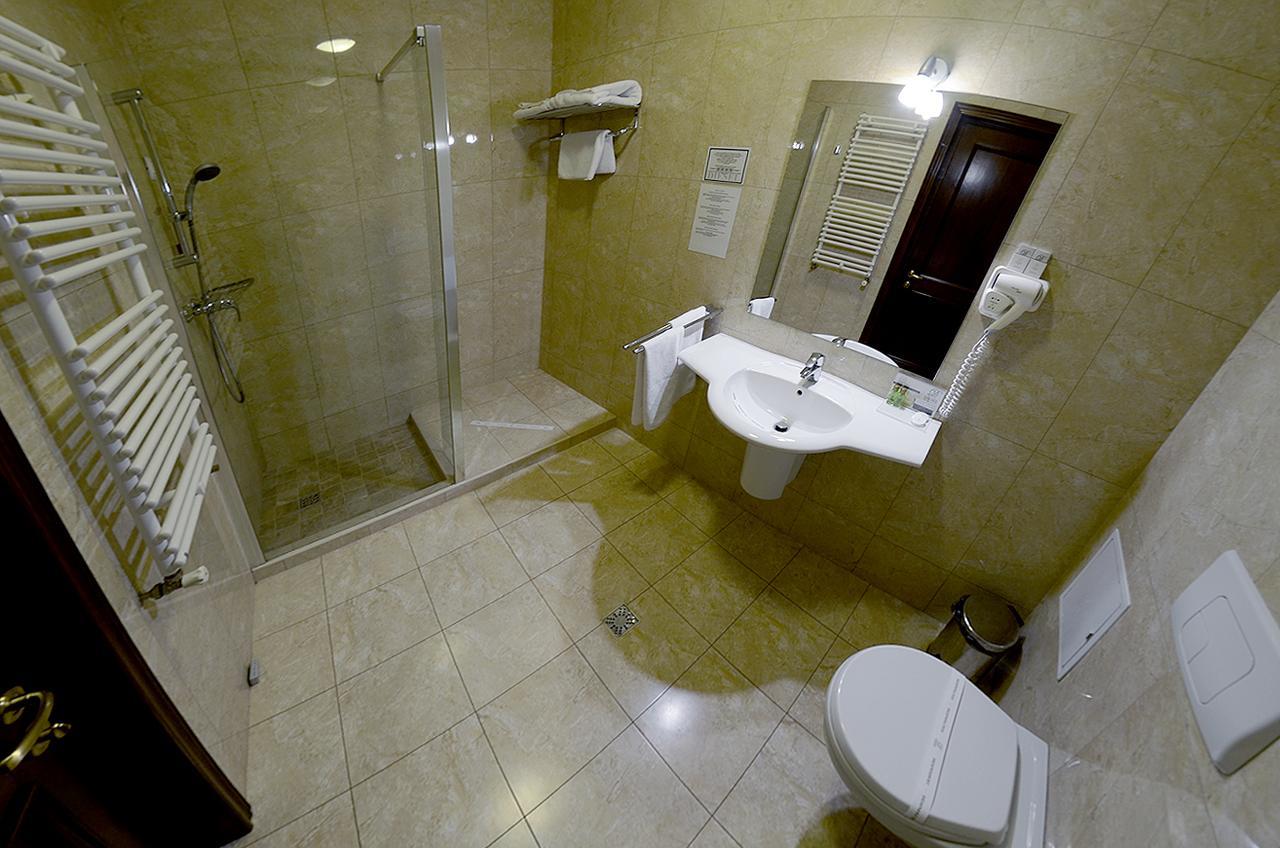 Diesel Hotel 4*